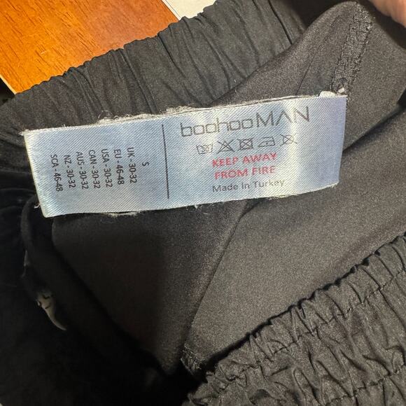 Boohoo Man black Cargo joggers mens Small lightweight pull on parachute combat - Picture 7 of 8